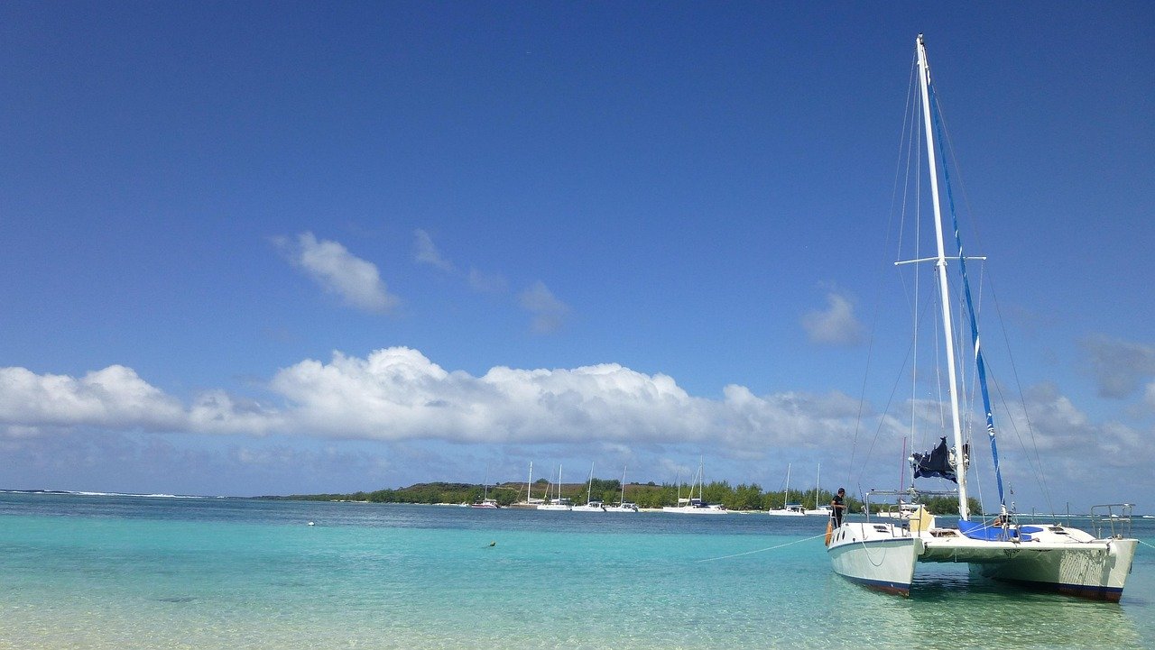 Ile aux Cerfs catamaran cruise with Seewan Tours
