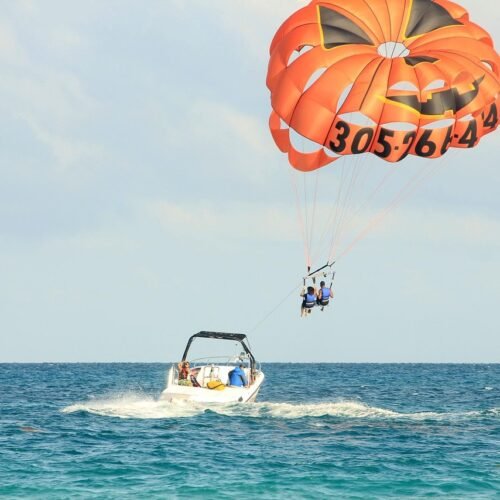 Mauritius parasailing experience with Seewan Tours